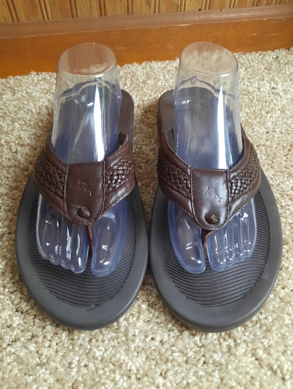 Tommy Bahama Relaxology Shallows Edge Brown Braided Leather Thong Sandal Size 11